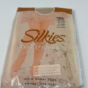 Silkies Ultra‎ Sheer Control Top Pantyhose